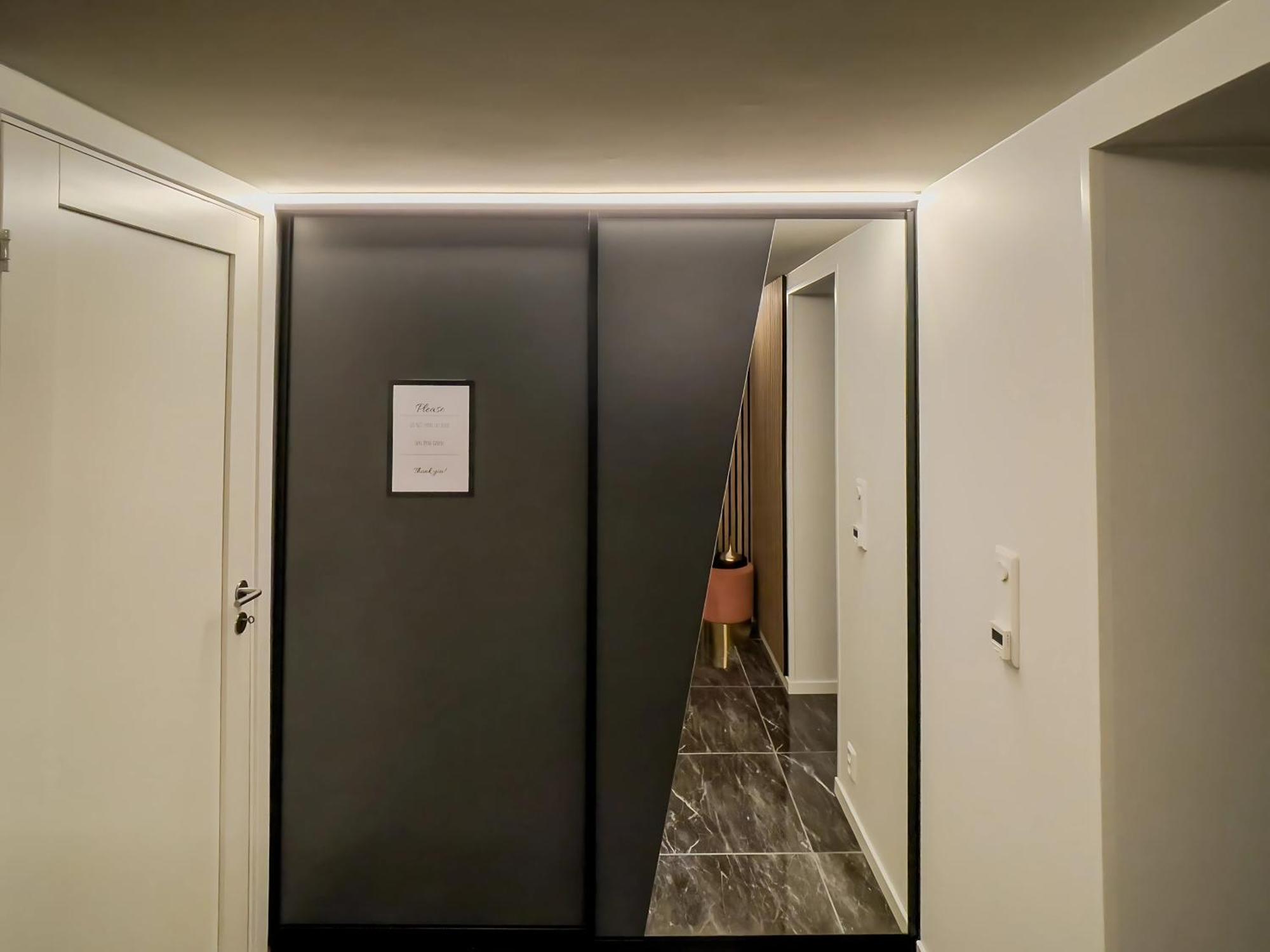 Andalsnes Underground Flat Apartment Exterior photo